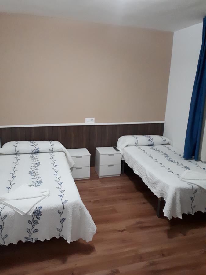 Hostal Oklahoma Reus Esterno foto