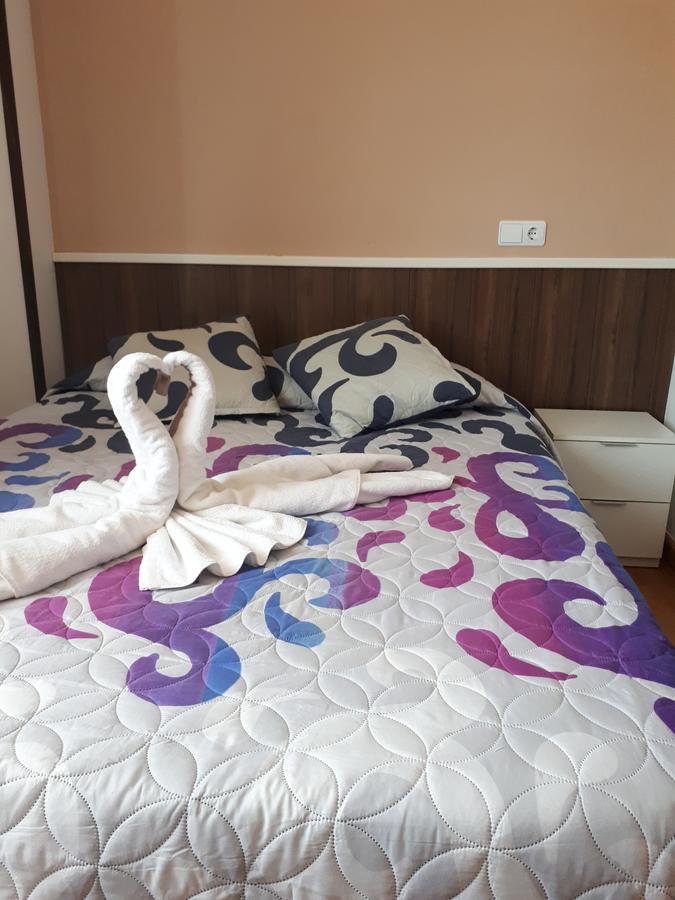 Hostal Oklahoma Reus Esterno foto